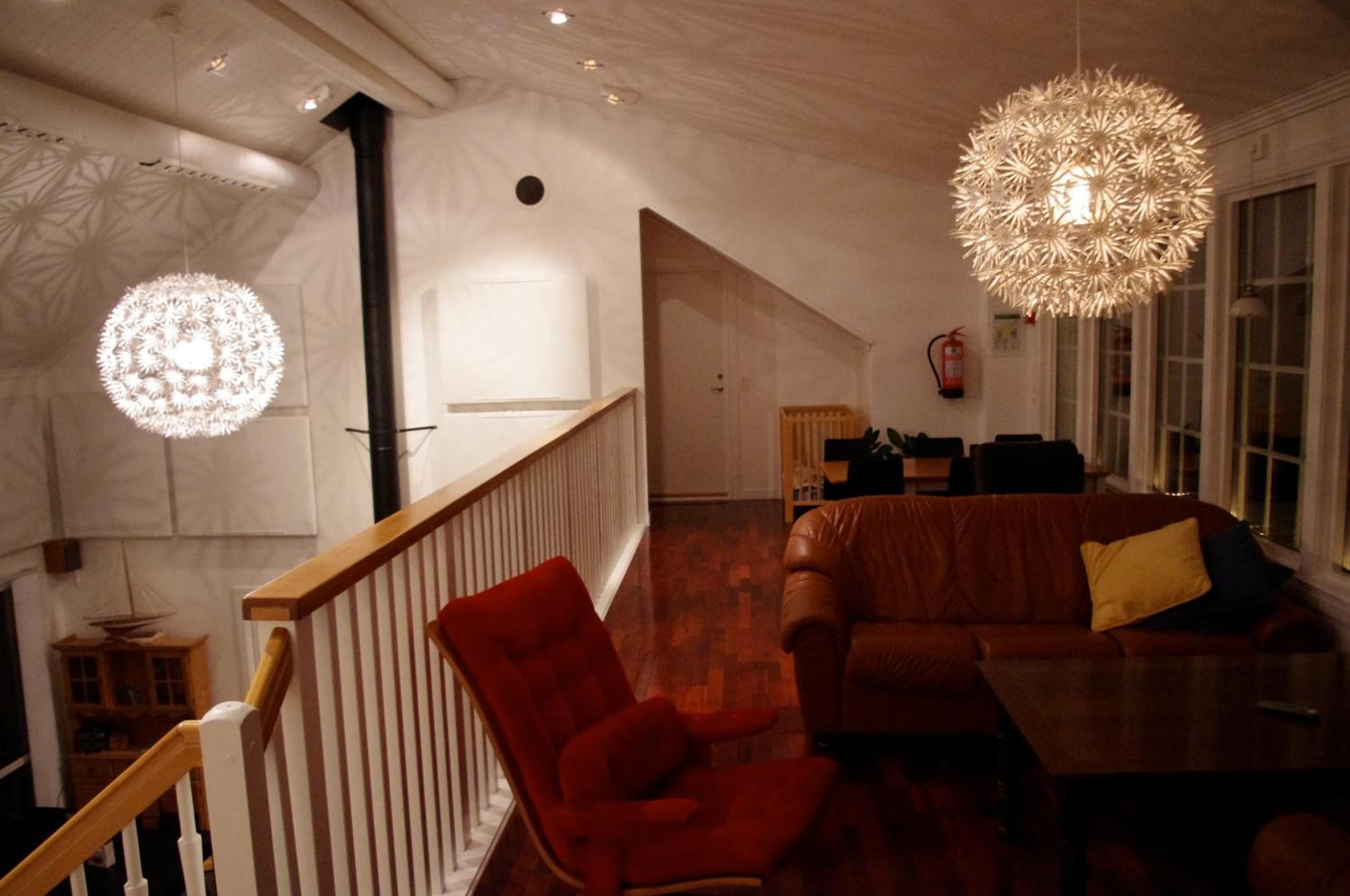 Aeventyrsgardens Vandrarhem, Kinnekulle Kallby ภายนอก รูปภาพ
