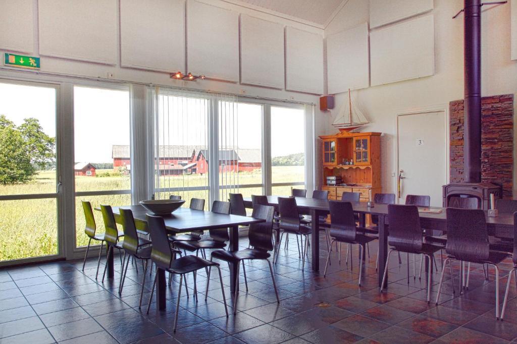 Aeventyrsgardens Vandrarhem, Kinnekulle Kallby ภายนอก รูปภาพ