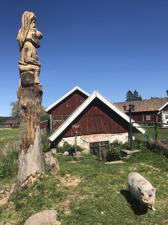 Aeventyrsgardens Vandrarhem, Kinnekulle Kallby ภายนอก รูปภาพ